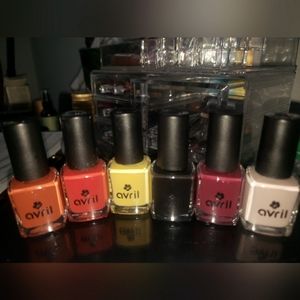 Avril nail polish